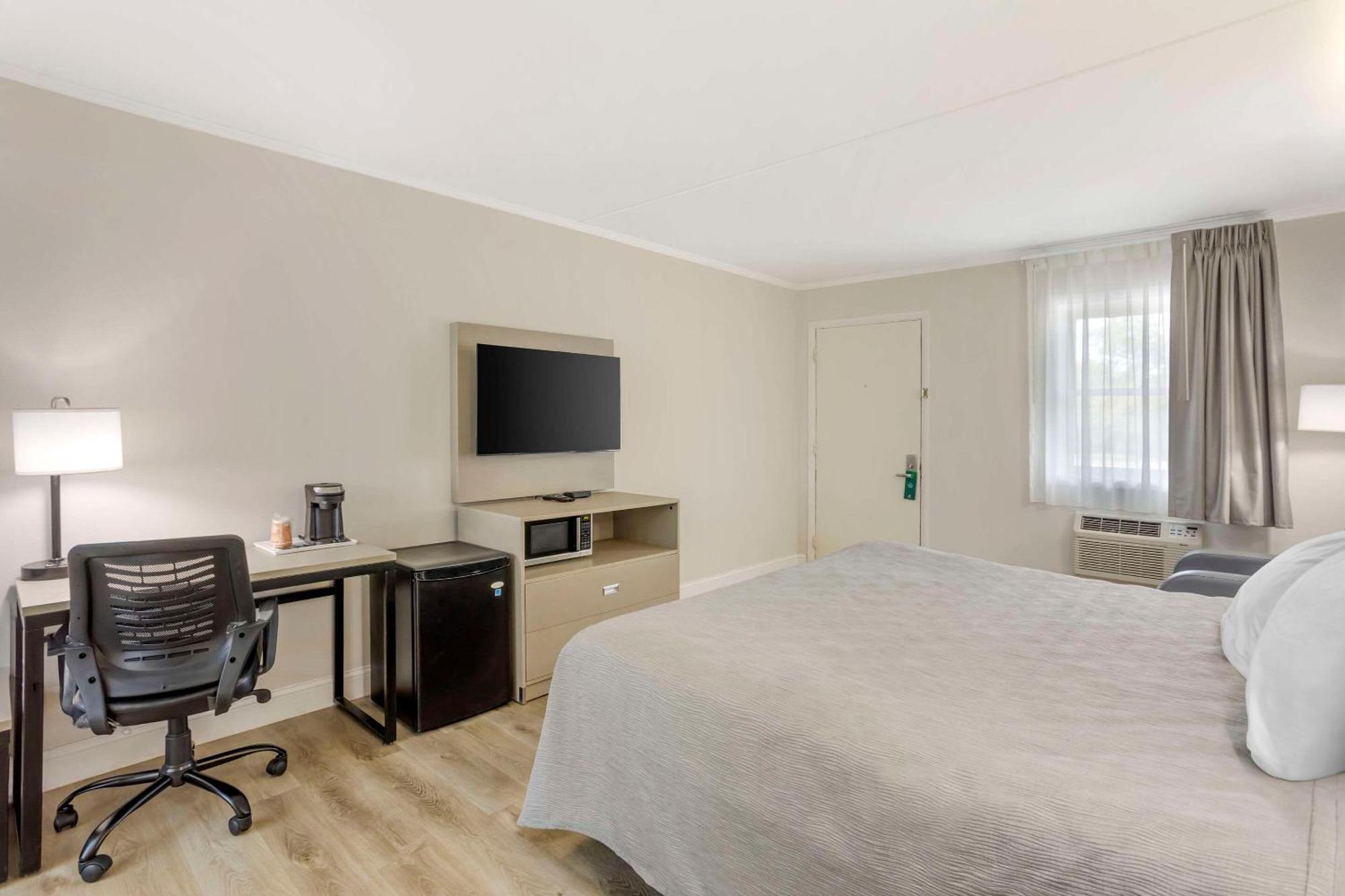 Quality Inn Smoketown  Extérieur photo